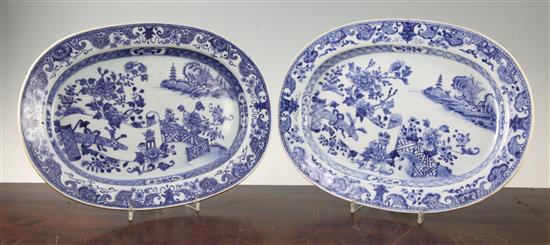 A pair of Chinese export blue and white oblong dishes, Qianlong period, width 35cm